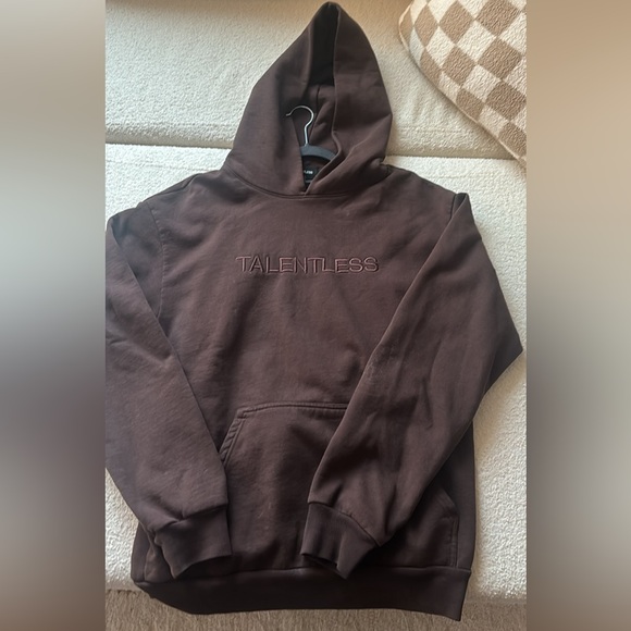 Large Heavyweight Talentless Sweatshirt - Picture 1 of 4